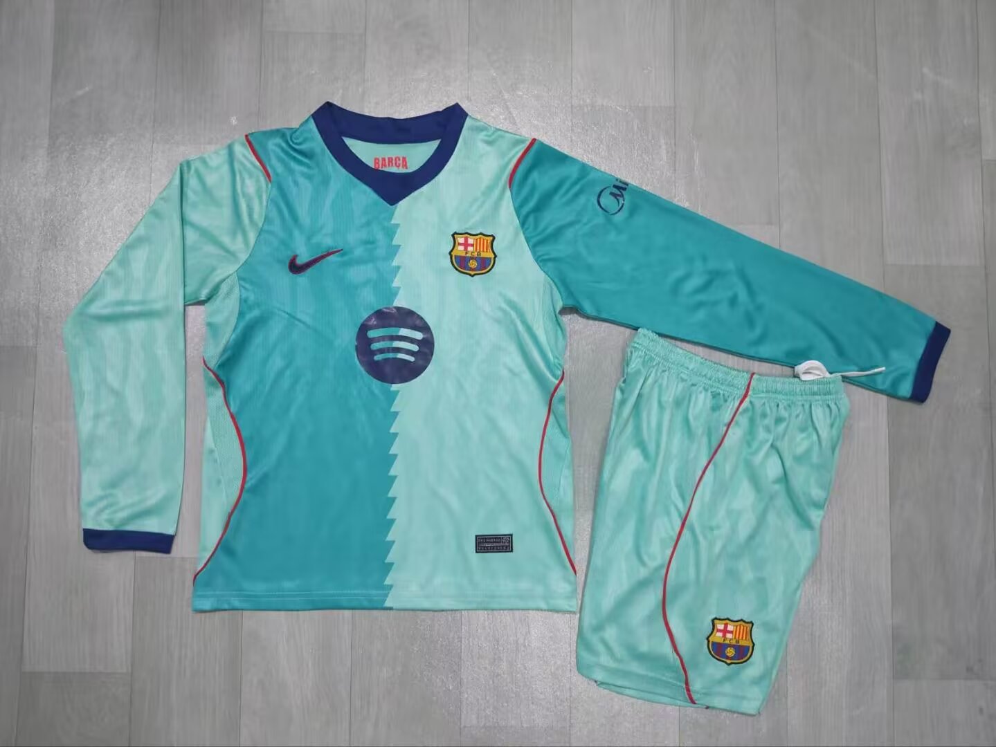 Kids-Barcelona 26/27 Third Green Long Soccer Jersey